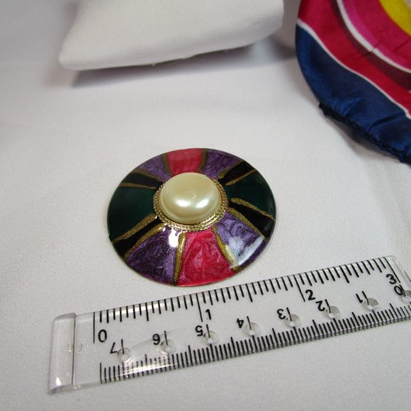 Vintage 80's Costume Jewelry Enamel Pin - Picture 5 of 9